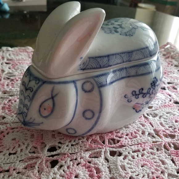 Vintage ceramic rabbit canister trinket box